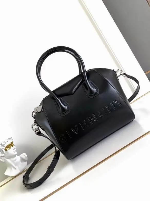 9981 22X27X13cm YT (1)